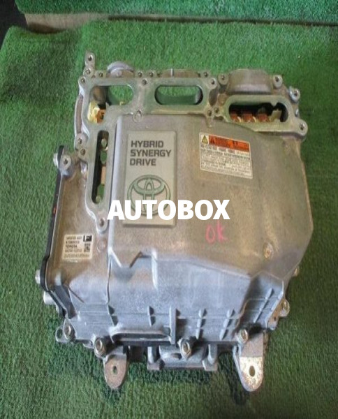 Toyota Aqua NHP10 Inverter