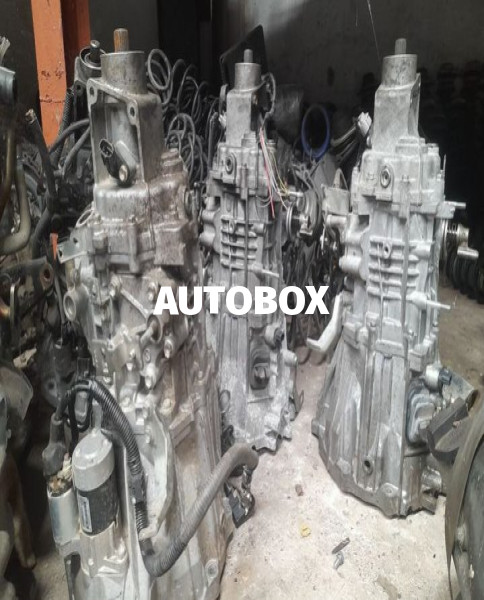 Nissan Clipper DR 17 Trip tronic Gire Box