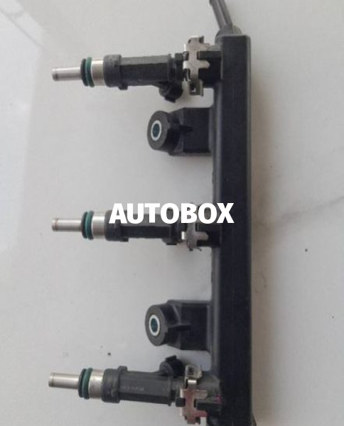 Nissan Clipper DR 17 Injector Rail