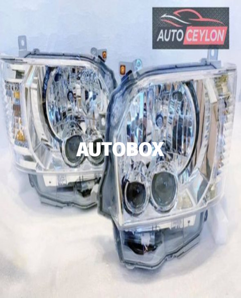 Toyota KDH (201)Headlights